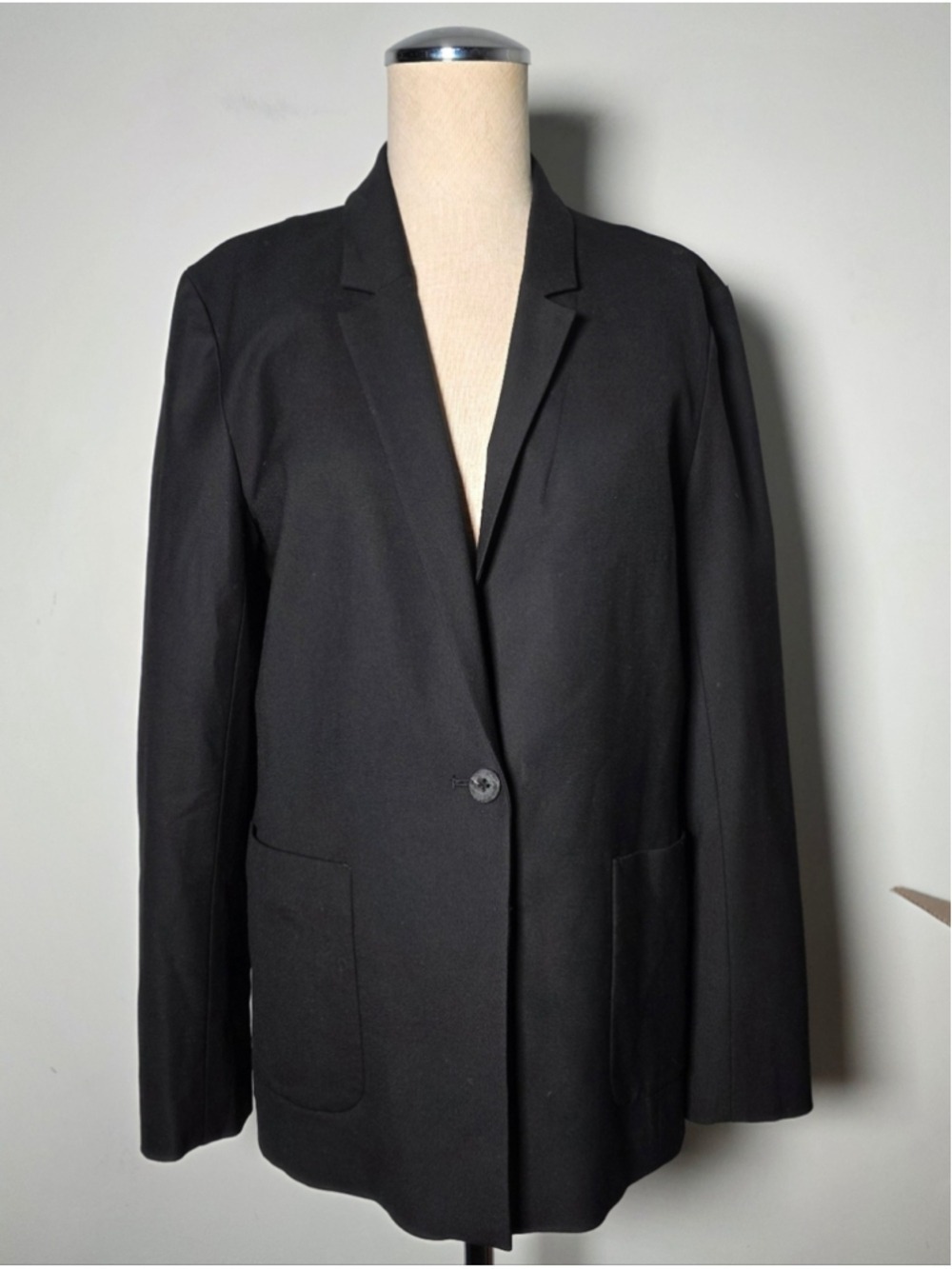 Kit and Ace Black Blazer Size 6 Wool Cashmere Silk Blend Tailored Minimalist